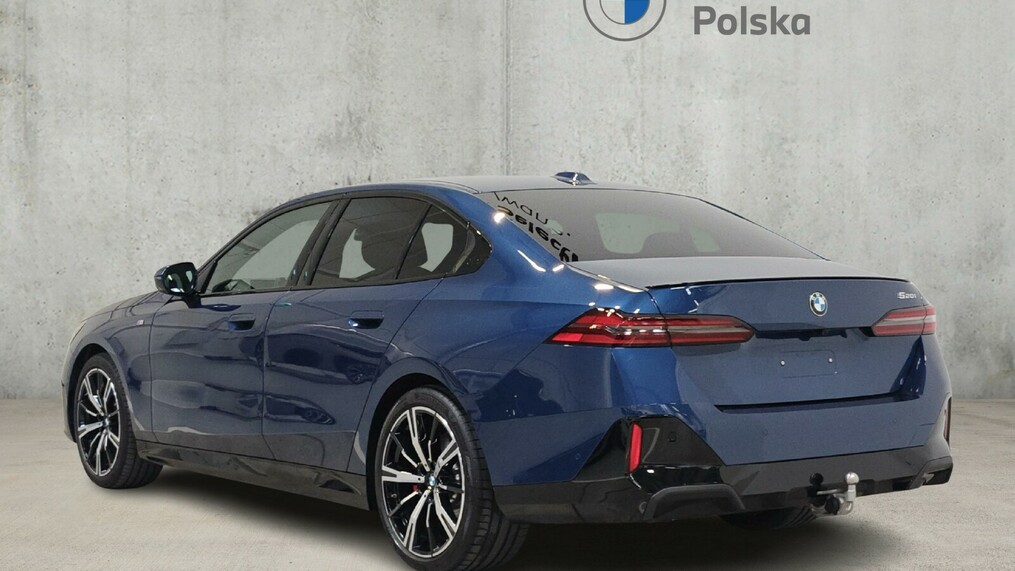 BMW Serii 5, 520