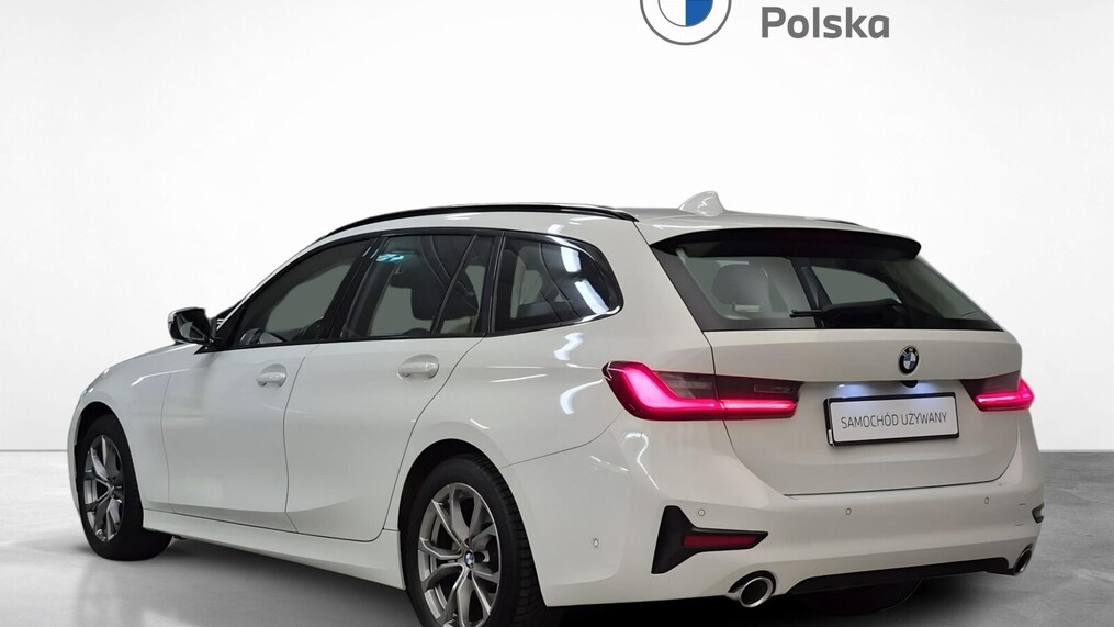 BMW Serii 3, 320