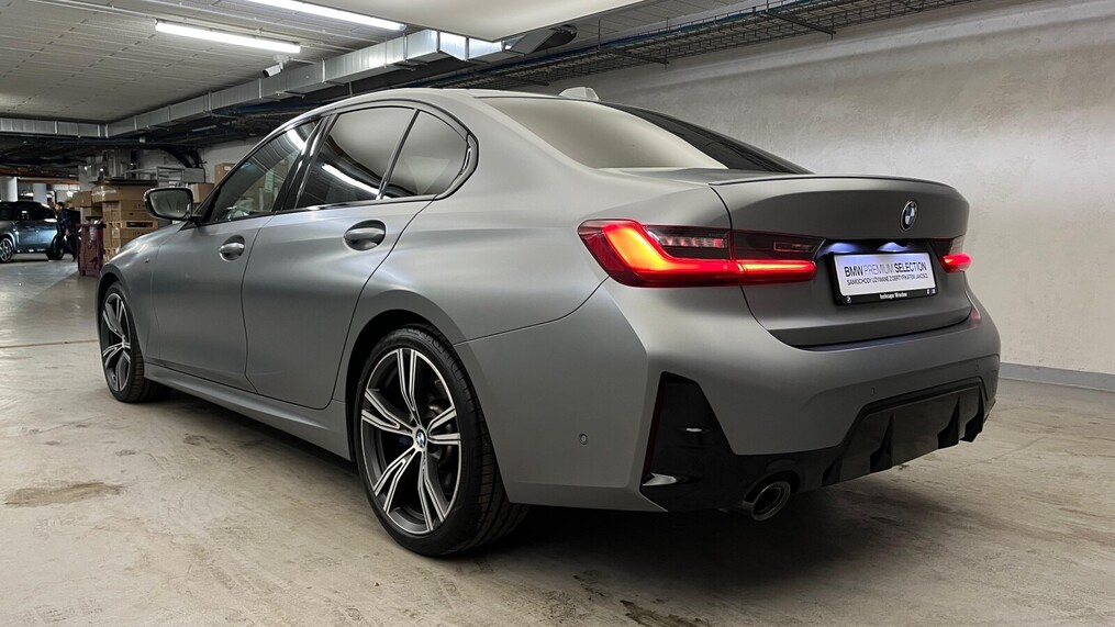 BMW Serii 3, 320