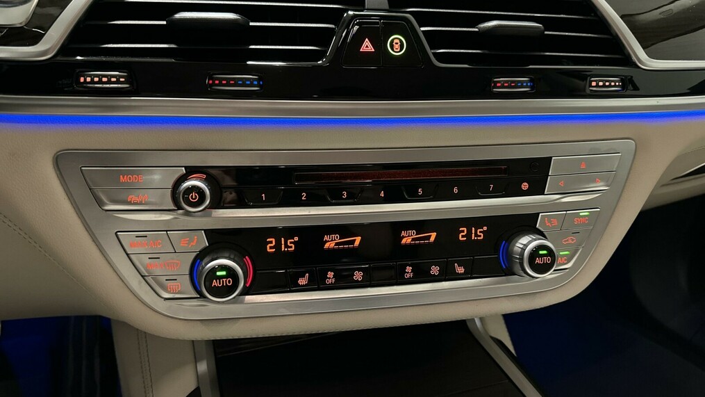 BMW Seria 7 730