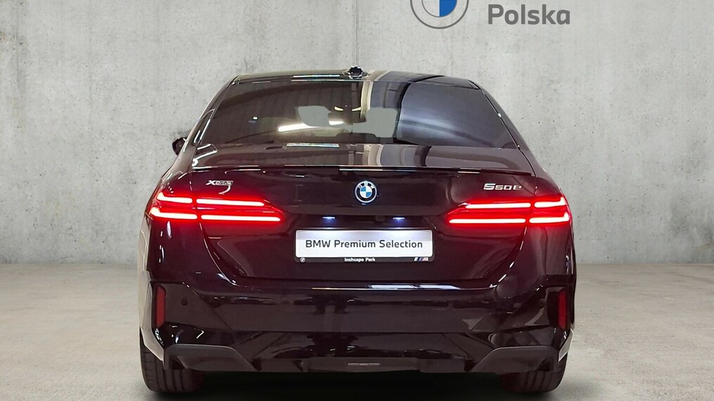 BMW Serii 5, 550