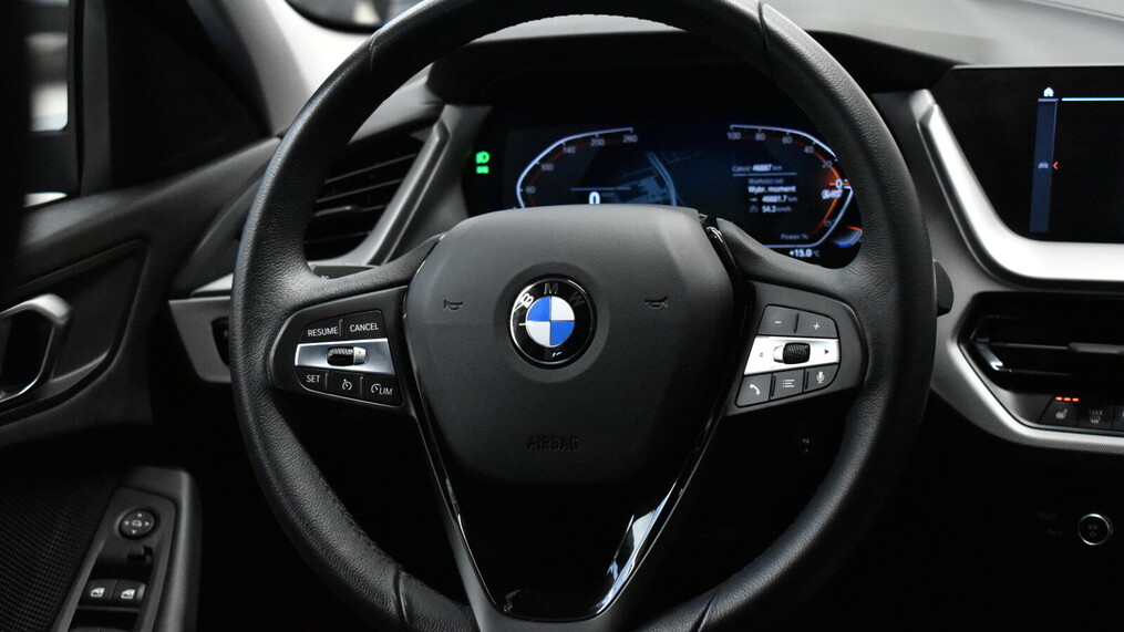 BMW Serii 1, 118