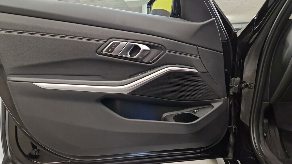 BMW Seria 3 330