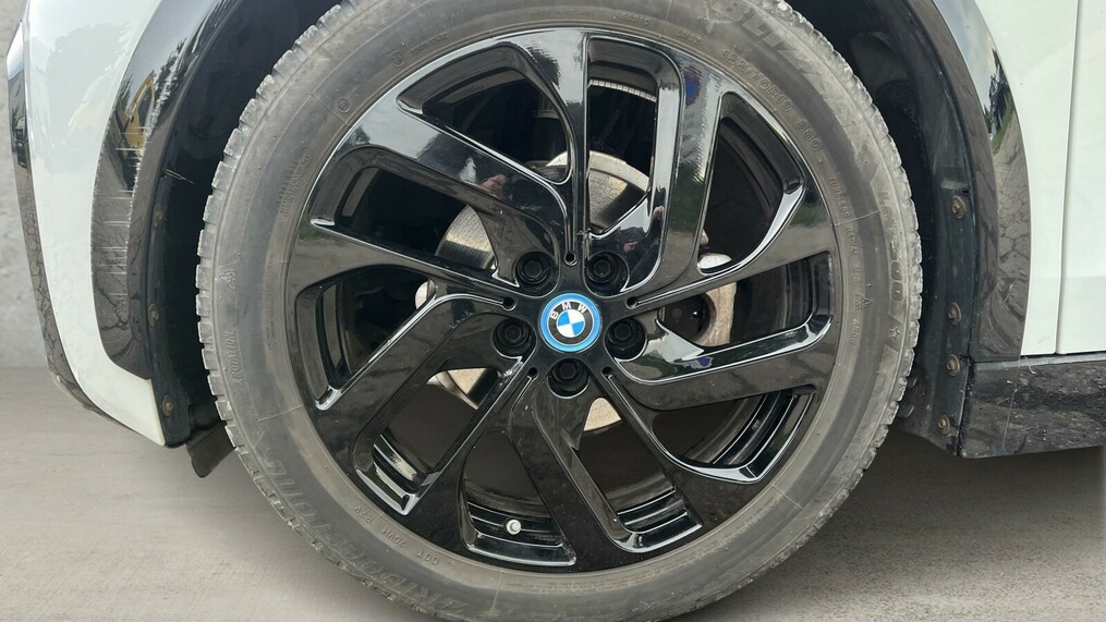 BMW Seria I3
