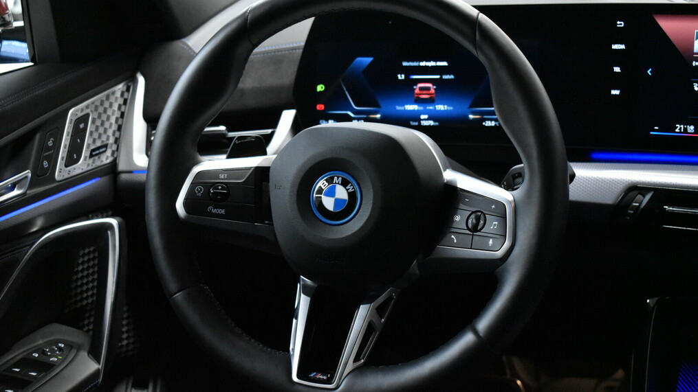 BMW iX2