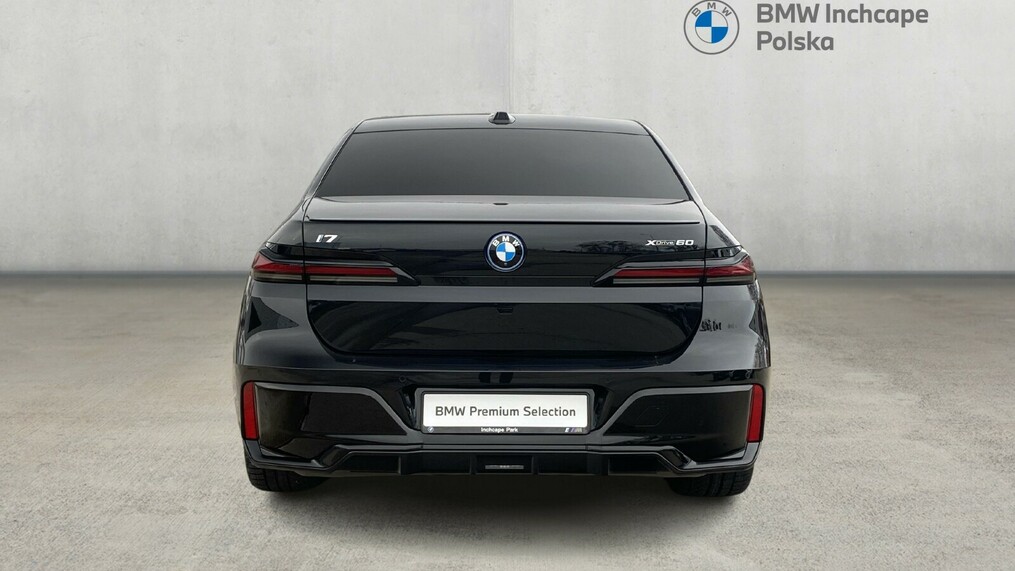 BMW Seria 7 i7