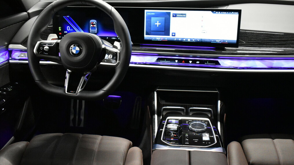 BMW Seria 7 740