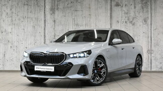 BMW Serii 5, 530