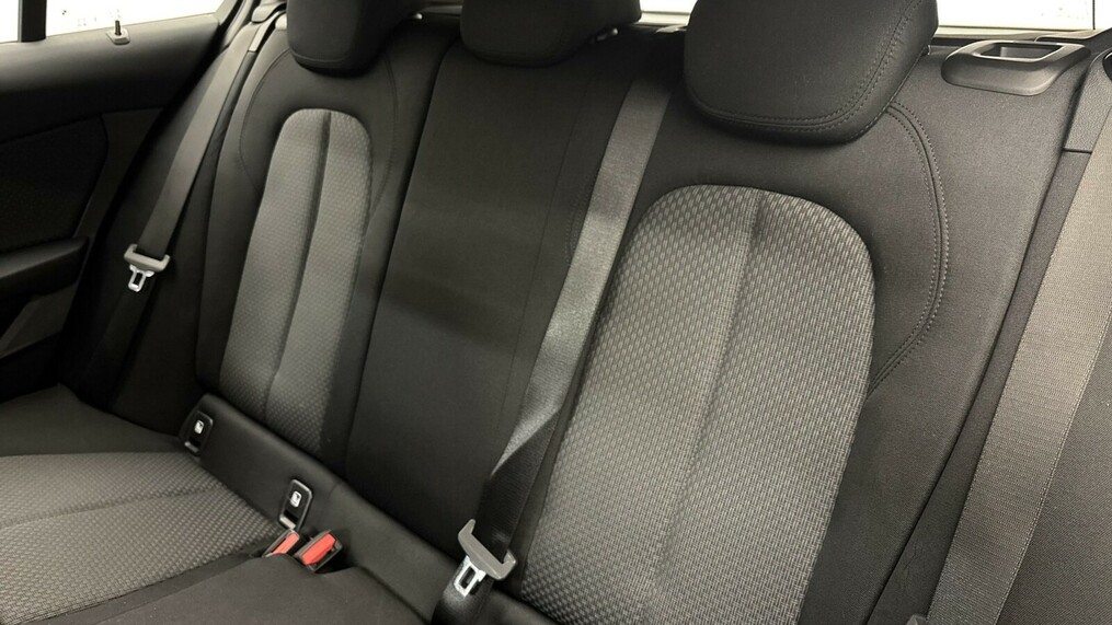 BMW Seria 1, 118