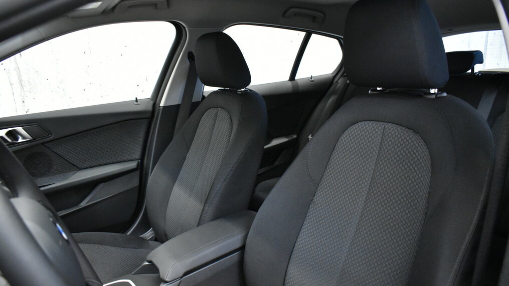 BMW Serii 1, 118