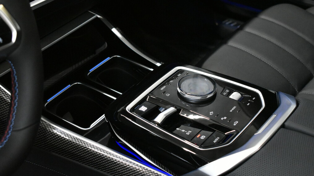 BMW Serii 7, 760