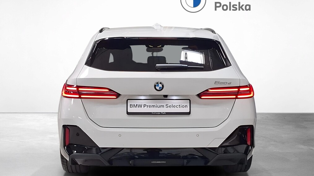 BMW Serii 5, 520