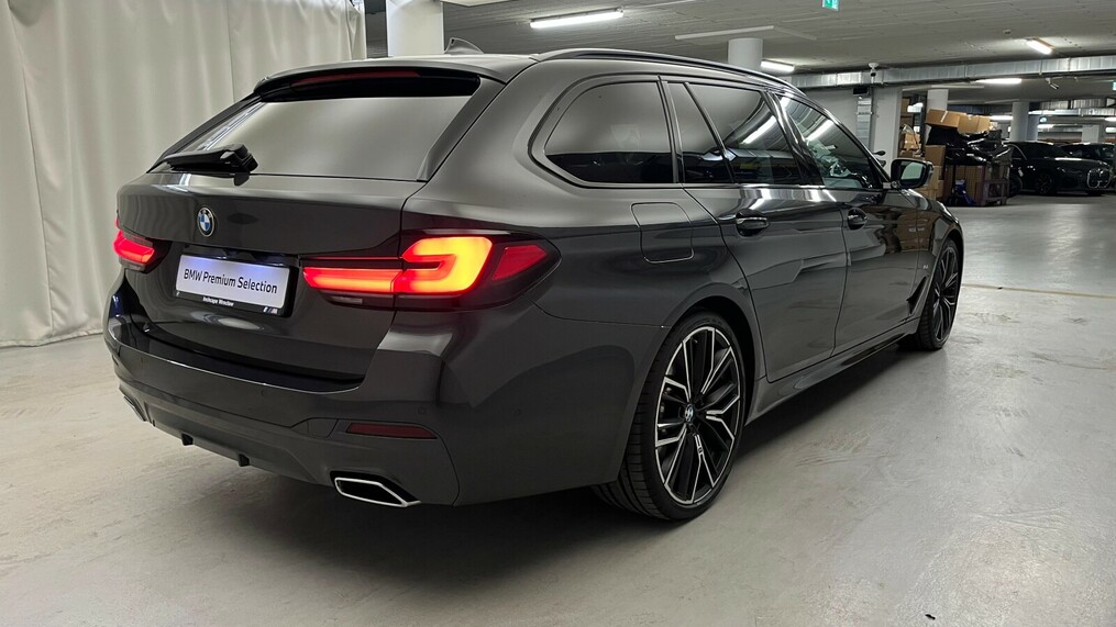BMW Serii 5, 530