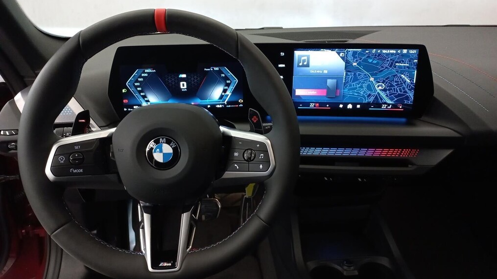 BMW Serii 2, 235
