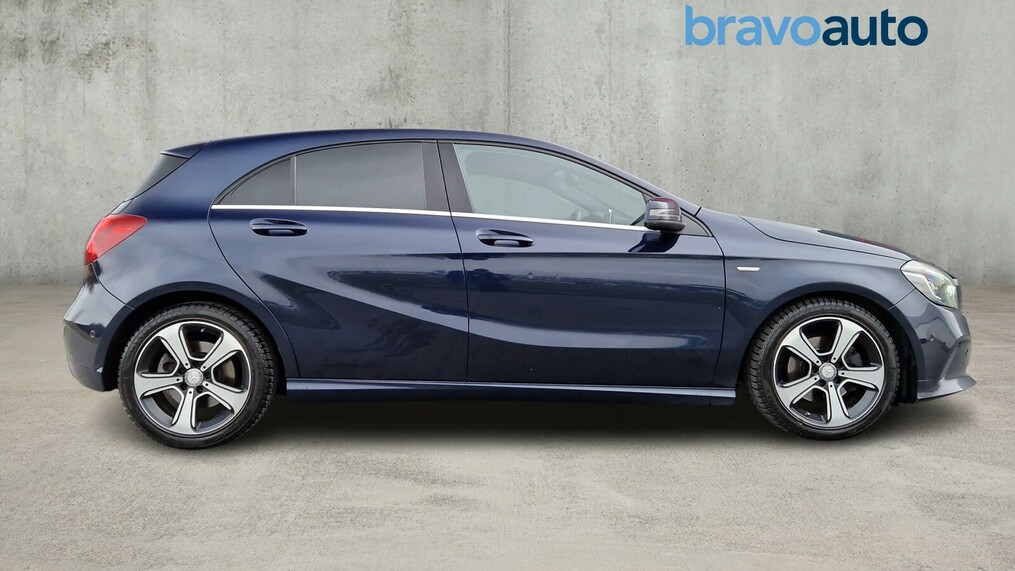 Mercedes-Benz A 220