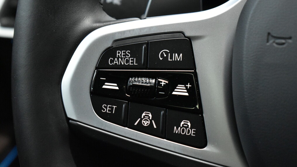 BMW Serii 3, 320