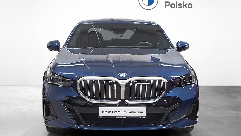 BMW Serii 5, 520