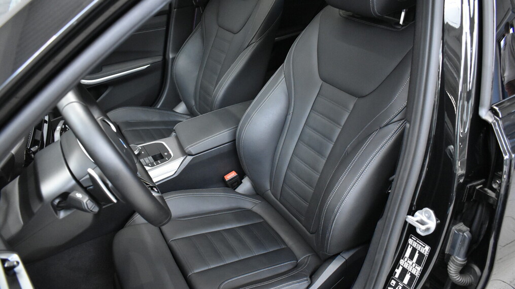 BMW Serii 3, 340