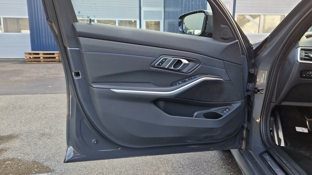 BMW Seria 3 320