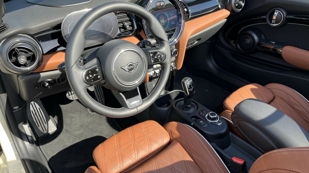 MINI Cabrio
