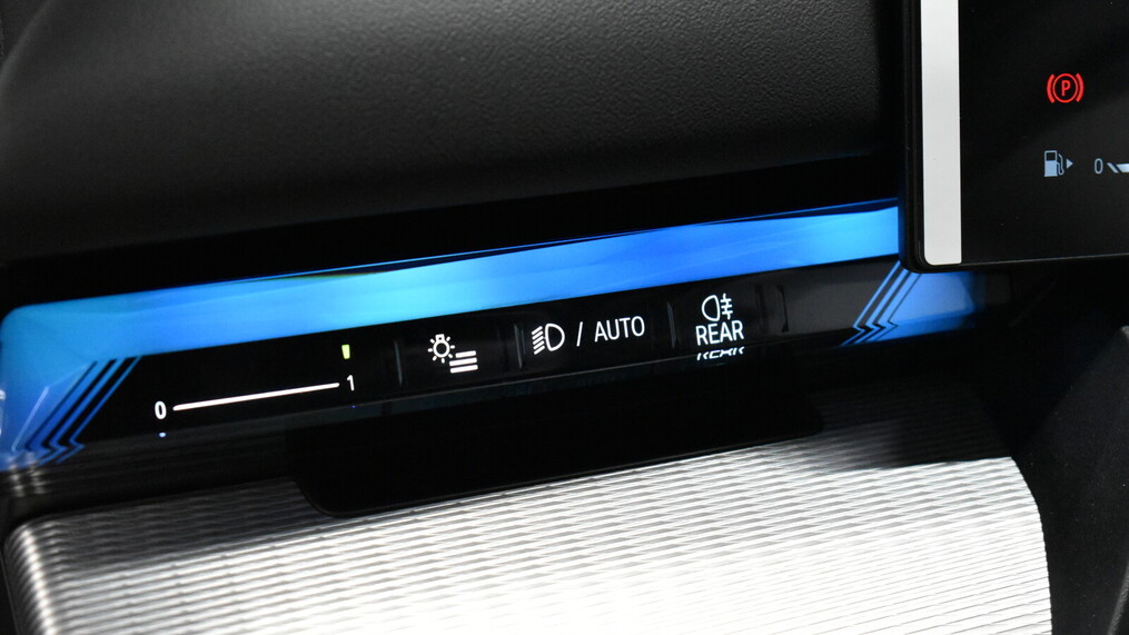 BMW Serii 5, 520