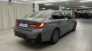 BMW Serii 3, 330