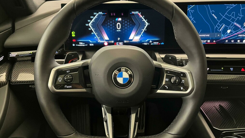 BMW Serii 5, 520