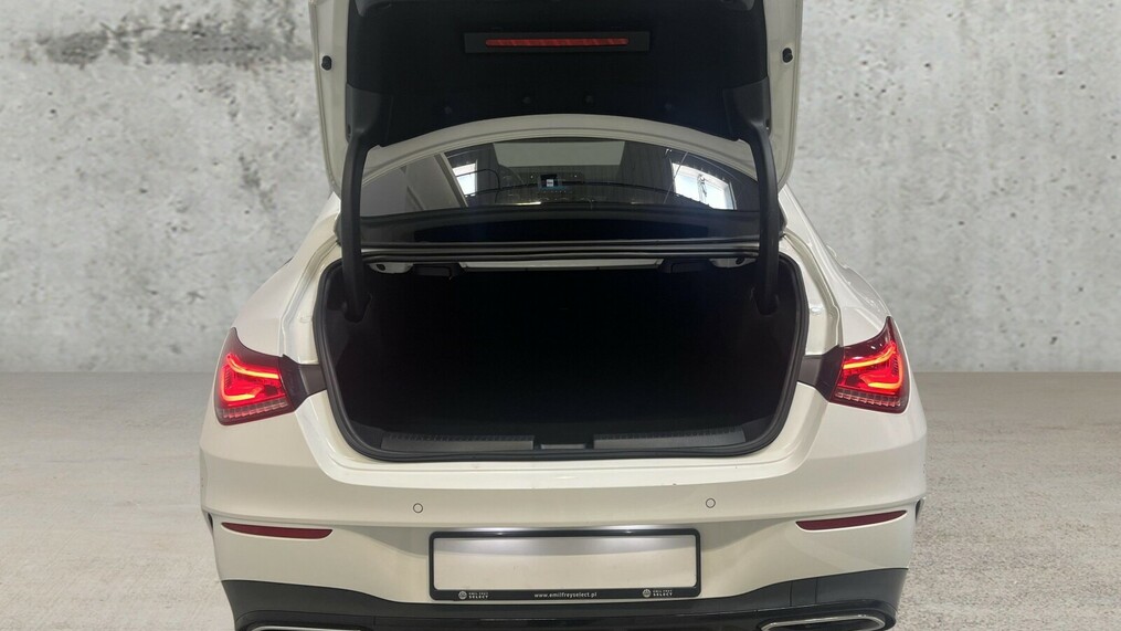Mercedes-Benz CLA 200
