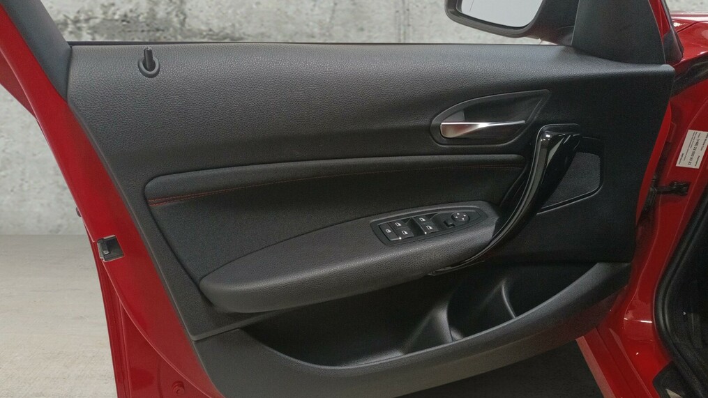 BMW Serii 1, 118