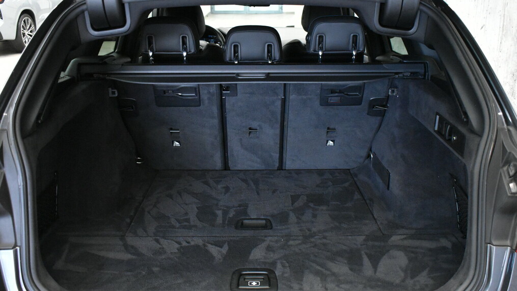 BMW Serii 3, 320