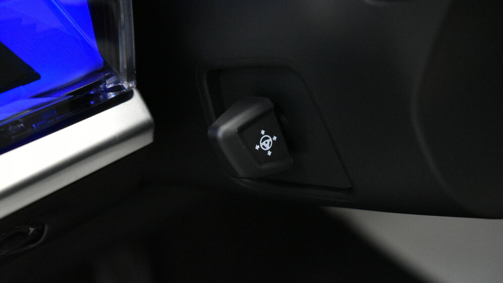 BMW Serii 7, 740