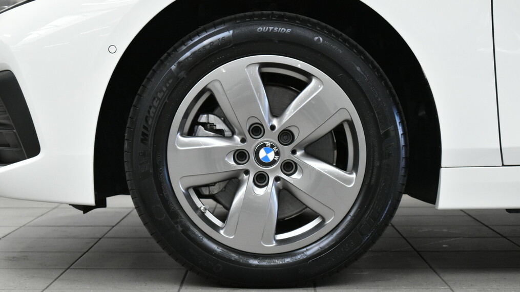 BMW Serii 1, 118