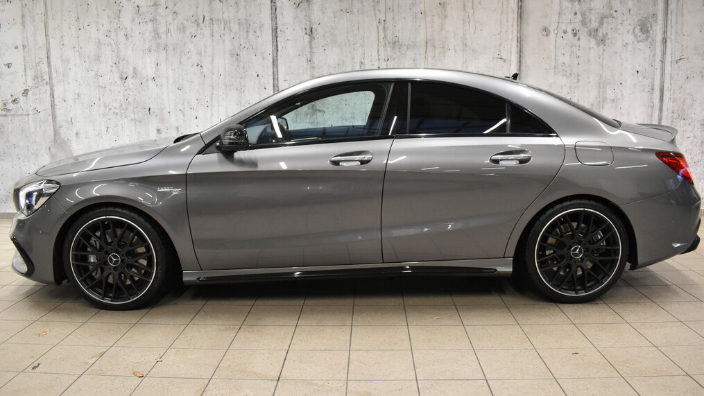 Mercedes-Benz CLA 45 AMG