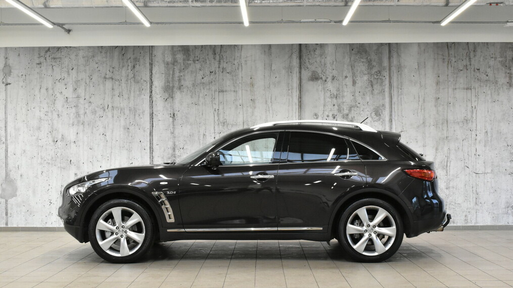Infiniti QX70