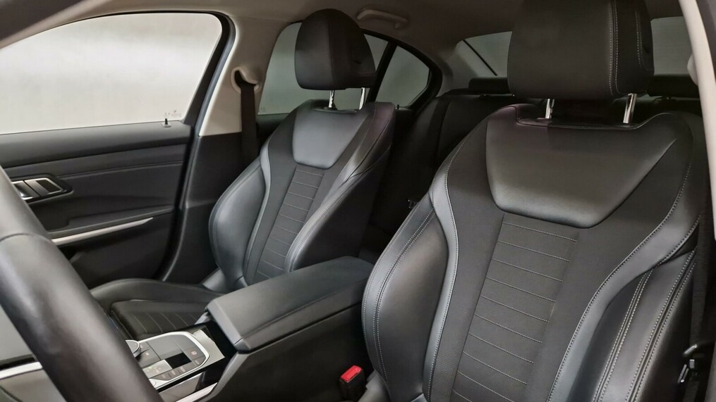 BMW Seria 3 330