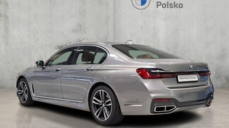 BMW Serii 7, 730