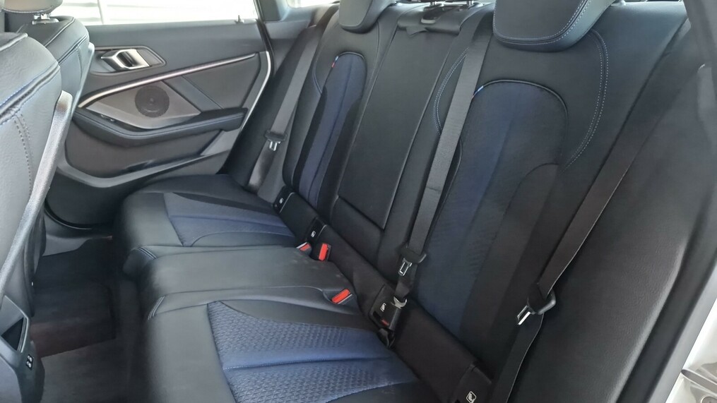 BMW Seria 2 218