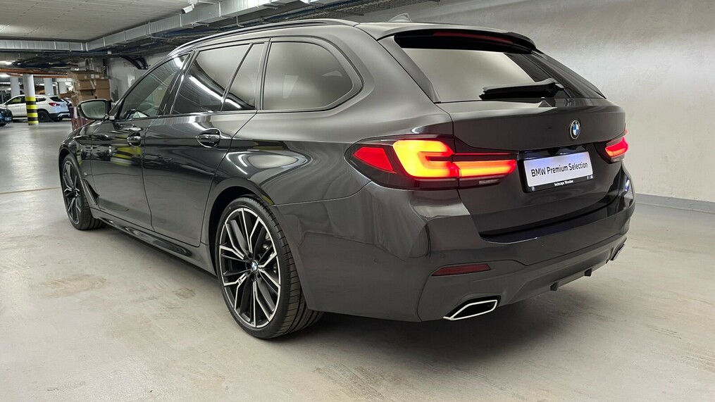 BMW Serii 5, 530