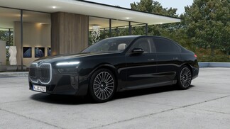 BMW Serii 7, 740