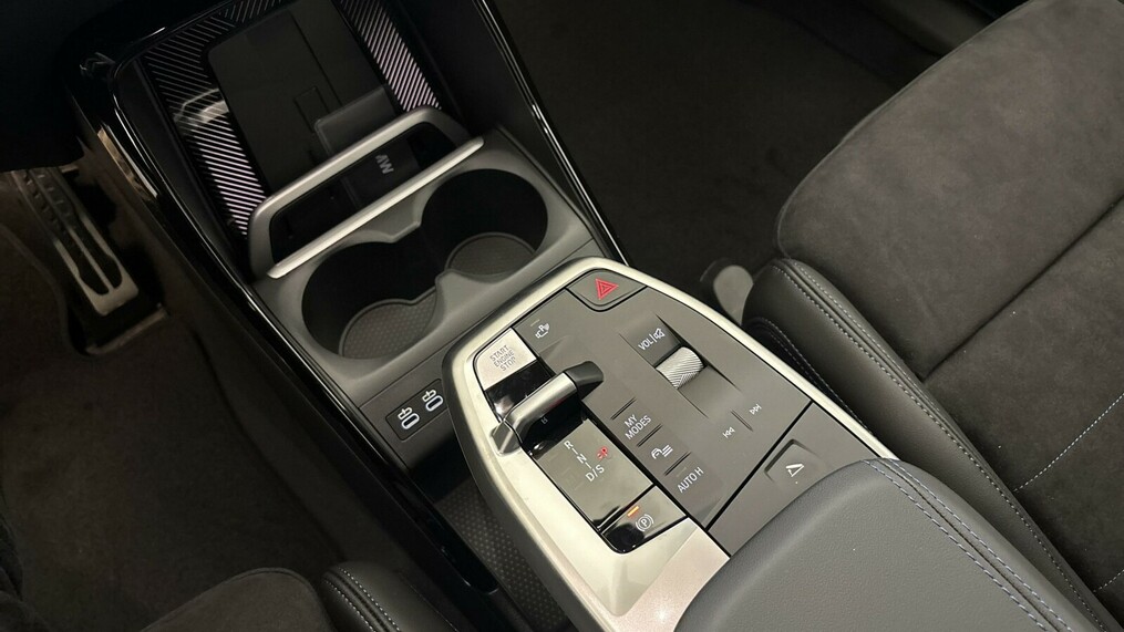 BMW Serii 2, 218