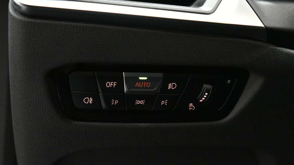 BMW Serii 2, 220