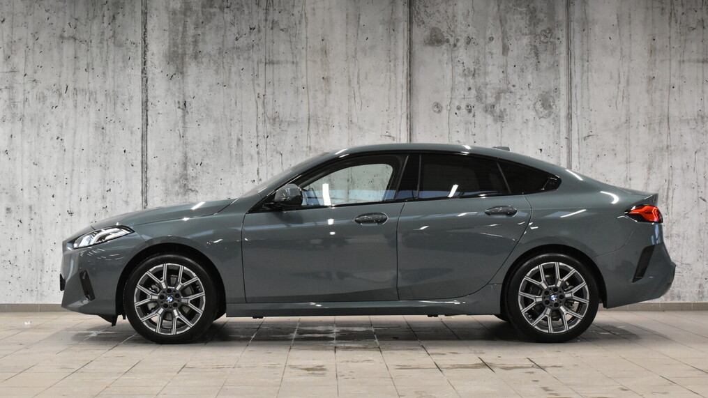 BMW Serii 2, 220