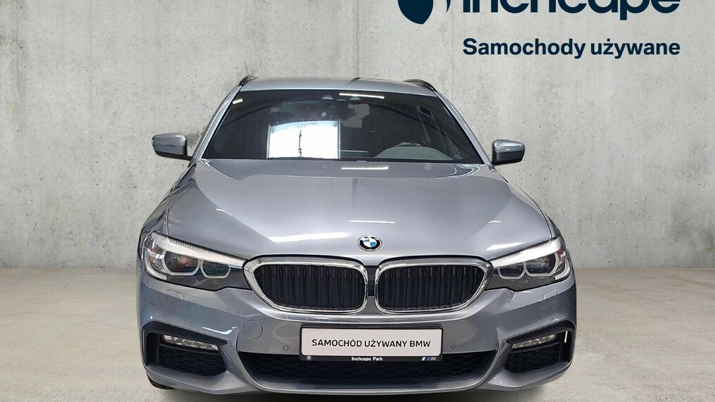 BMW Serii 5, 520