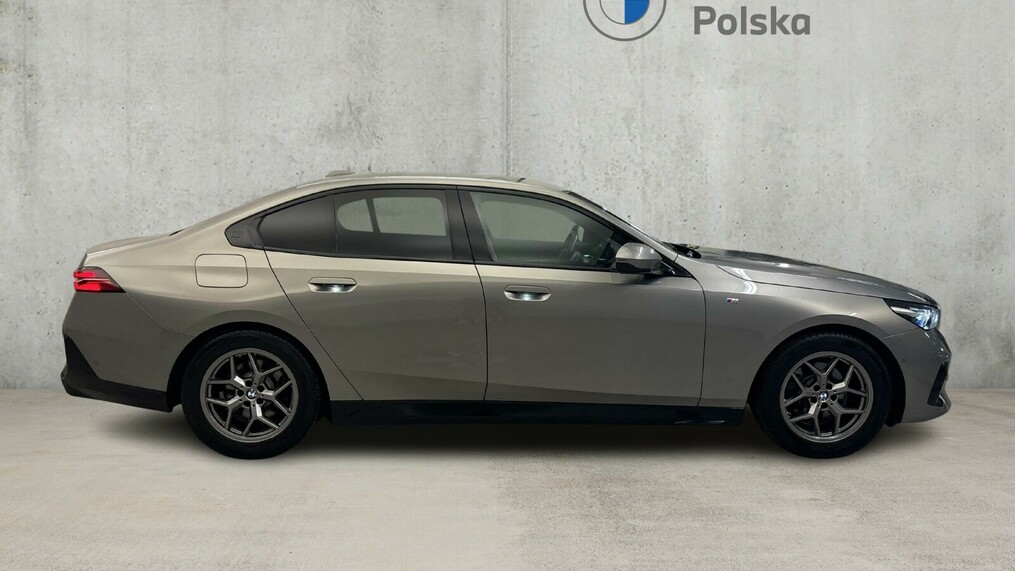 BMW Seria 5, 520