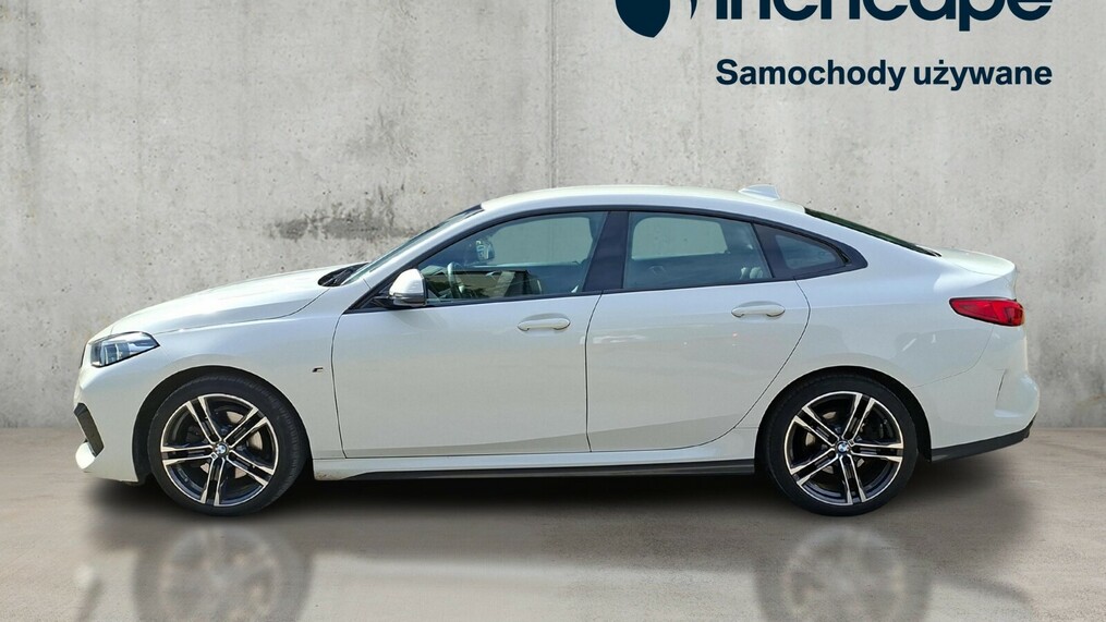 BMW Serii 2, 218