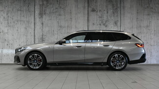 BMW Serii 5, 520