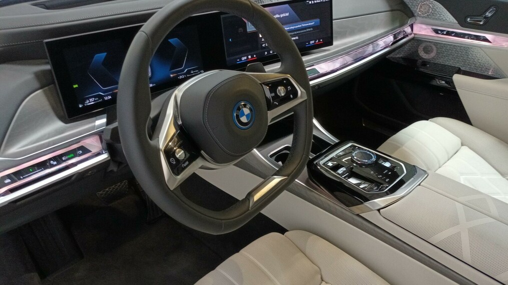 BMW Seria 7 750