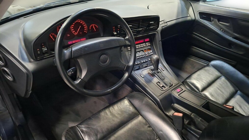 BMW Serii 8, 850