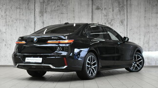 BMW Serii 7, 740
