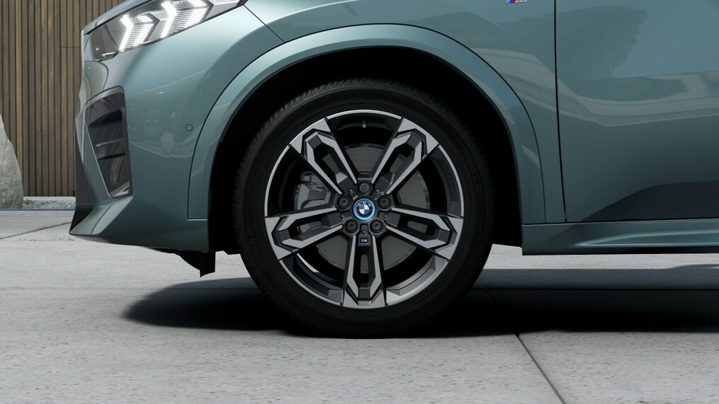 BMW iX2